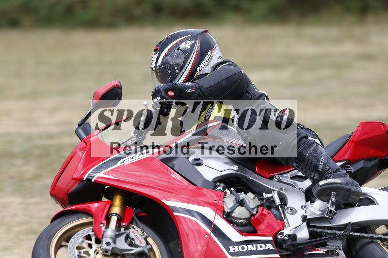 Archiv-2025/32 07.07.2025 Plüss Moto Sport ADR/Einsteiger/26